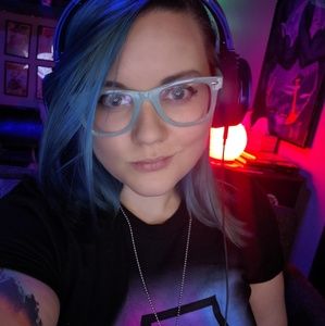 Meet your Posher, Chloe